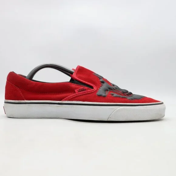 Vans Classic Slip On Jawbones Men's Size 10 Black Red Athletic Sneakers - Picture 2 of 9